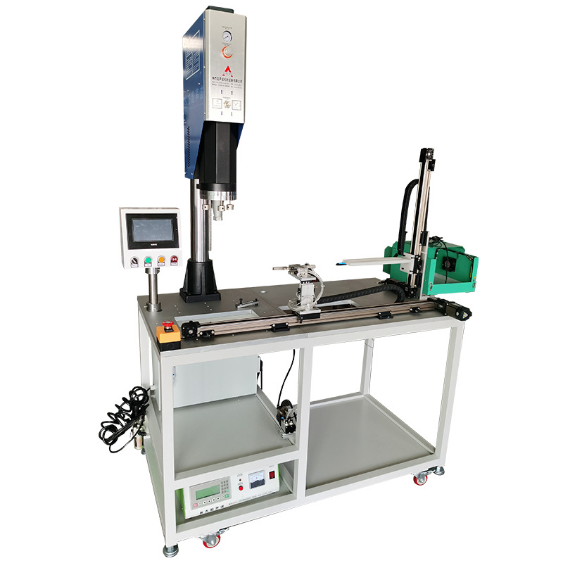 Equipped with a robotic arm to operate automated plastic water outlet separation equipment